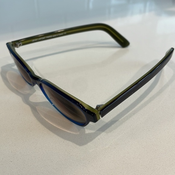 Stylish Black and Green Women's Glasses - Picture 2 of 7